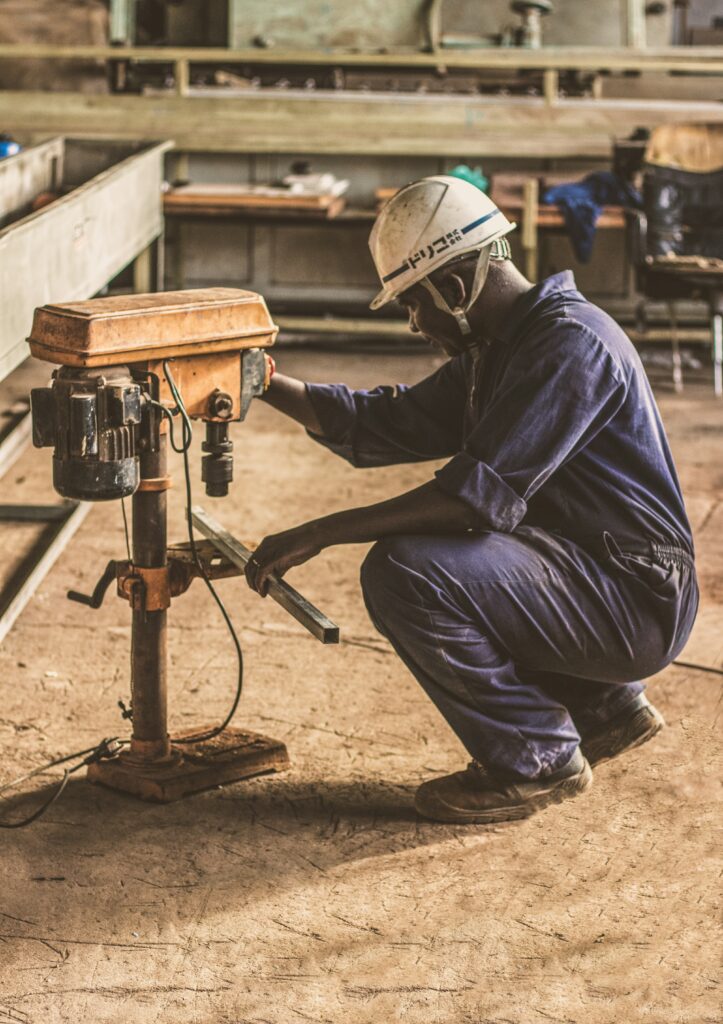 What Is the Most Common Injury Caused by Working With Machines Unsafely? covering machine hazards, protective equipment, employee safety, risk reduction, and injury prevention.